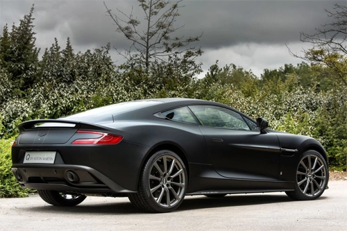  aston martin vanquish one of seven - 1