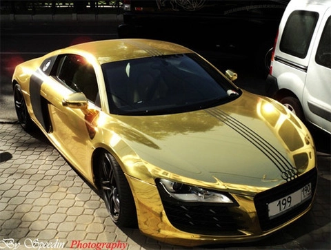  audi r8 mạ vàng toàn thân - 2