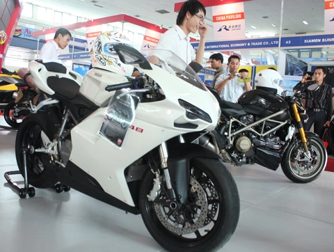  autoexpo 2010 - triển lãm của xe nhập khẩu - 2