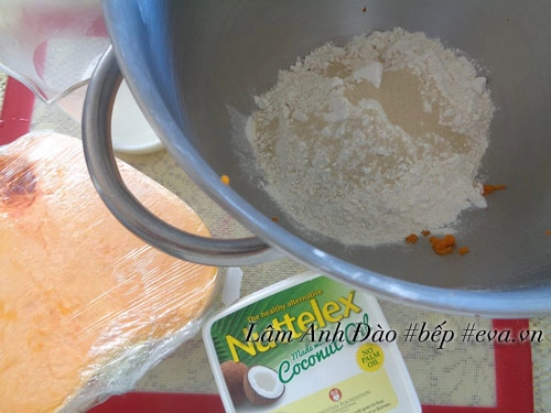 Bánh mì bí đỏ vừa ngon lại đẹp mắt bé nào cũng mê - 1