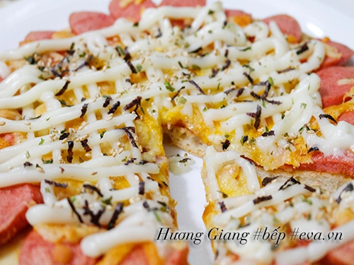 Bánh pizza xúc xích giăm bông tuyệt ngon - 11