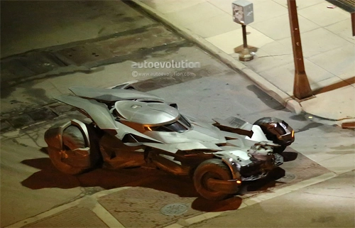  batmobile phiên bản mới - 1