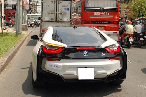  bmw i8 tắm nắng ở sài gòn - 3