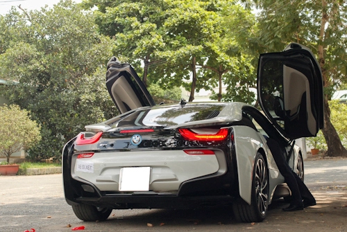  bmw i8 tắm nắng ở sài gòn - 4