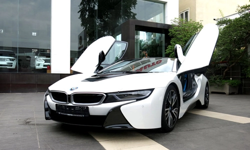  bmw i8 trắng đầu tiên xuất hiện ở hà nội - 1