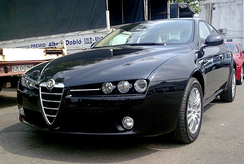  bộ ba xe alfa romeo cập cảng sài gòn - 1