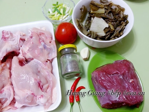 Canh dưa chua nấu thịt bò trôi cơm vô cùng - 1