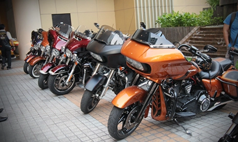  dàn harley-davidson tụ hội ở trung tâm sài gòn - 1