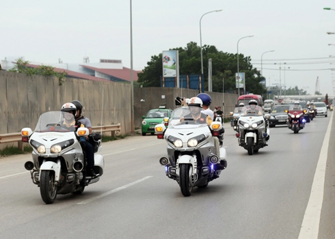  dàn honda goldwing 1800 đón nick vujicic ở hà nội - 3