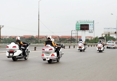  dàn honda goldwing 1800 đón nick vujicic ở hà nội - 4