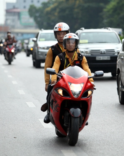  dàn honda goldwing 1800 đón nick vujicic ở hà nội - 8