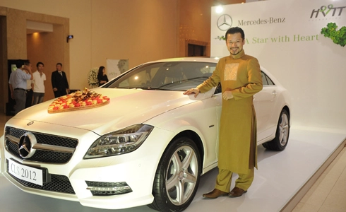  dàn sao việt bên xe sang mercedes cls - 5