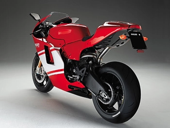  desmosedici rr và sự hồi sinh của ducati - 3