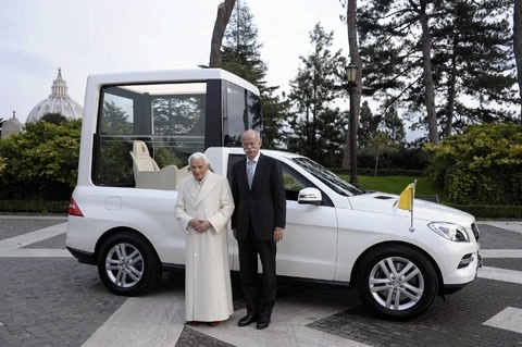 đức giáo hoàng sử dụng xe mercedes-benz m-class - 2