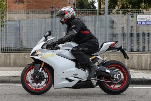  ducati 959 panigale trên đường thử - 3