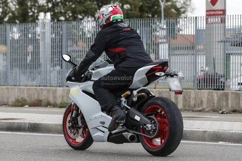  ducati 959 panigale trên đường thử - 4