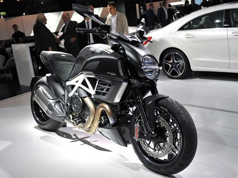  ducati trình làng diavel amg special edition - 1