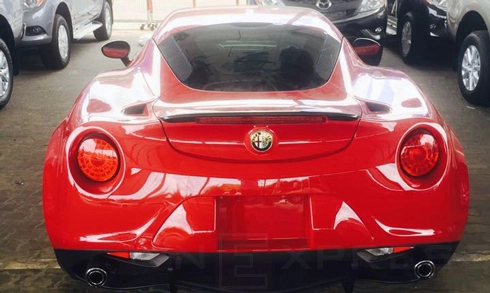  hàng độc alfa romeo 4c launch edition cập cảng sài gòn - 2