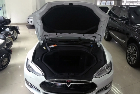  khám phá ôtô điện tesla s ở sài gòn - 9