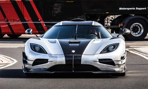  koenigsegg one1 - 1