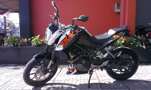  ktm duke 200 - xế nhỏ cho người tập chơi việt nam - 1