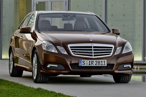  mercedes e-class trang bị động cơ mới - 1