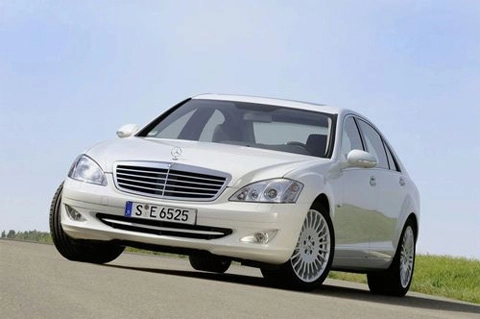  mercedes s-class đầu tiên lắp động cơ 4 xi-lanh - 1