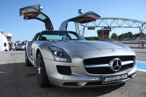  mercedes sls amg đầu tiên đến việt nam - 1