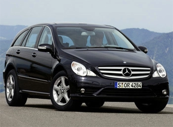  mercedes thừa nhận r-class là sai lầm - 1