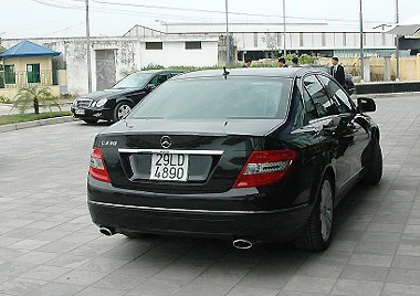  mercedes việt nam trình làng c230 avantgarde - 2