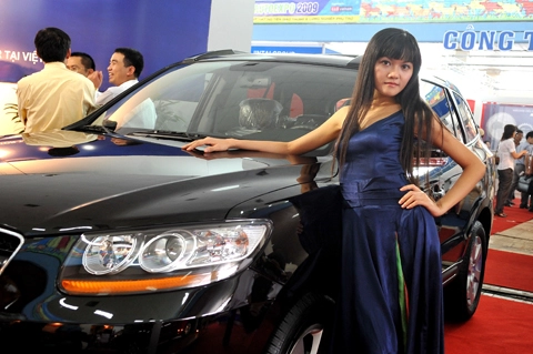  người đẹp tại autoexpo 2009 - 5