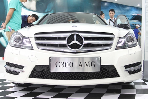  phong cách thể thao trên mercedes e300 amg - 10