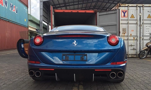  siêu xe mui trần ferrari california t 2015 đầu tiên về việt nam - 3