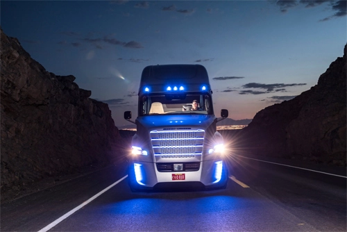  xe tải tự lái freightliner inspiration - 3