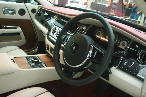  ảnh chi tiết rolls royce wraith - 9