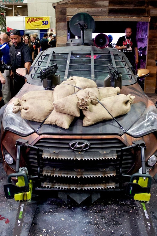  ảnh hyundai veloster zombie survival machine - 3