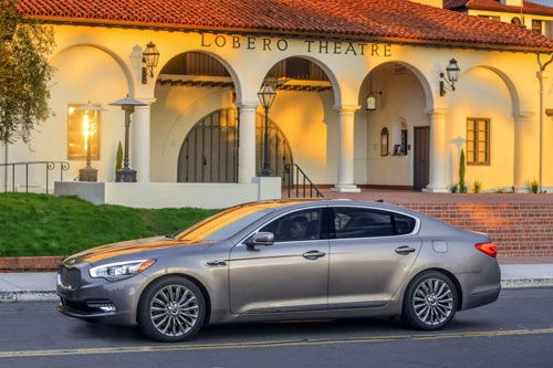  ảnh kia k900 bán ra tại mỹ với giá 59500 usd - 2