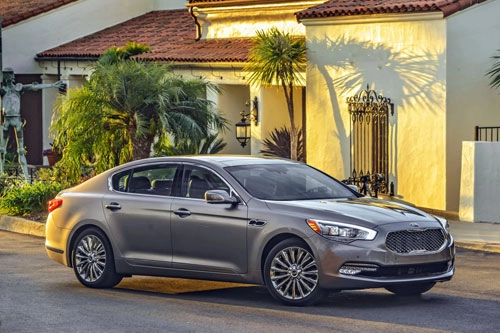  ảnh kia k900 bán ra tại mỹ với giá 59500 usd - 3