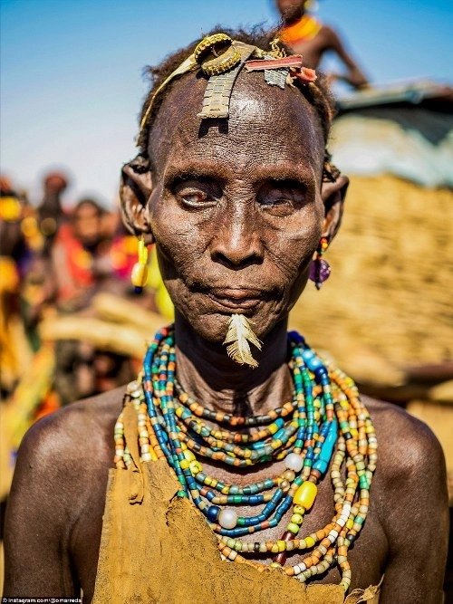 Ba bộ tộc làm đẹp kỳ quái ở ethiopia - 8
