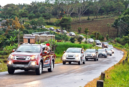  d-max 2015 - dòng bán tải đa dụng mới của isuzu - 11