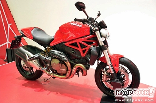  ducati monster 821 ra mắt đông nam á - 1