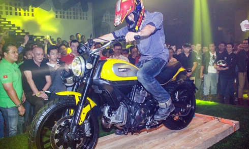  ducati scrambler trình làng việt nam giá 303 triệu - 1