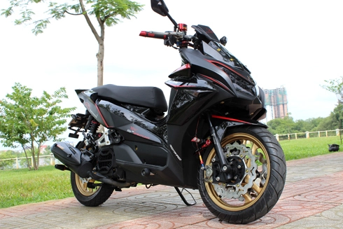  honda air blade độ phong cách môtô thể thao - 2