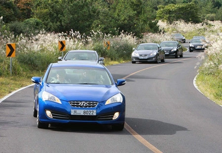  hyundai genesis coupe ra mắt tại hàn quốc - 6