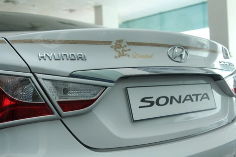  hyundai sonata phiên bản rồng tại việt nam - 2