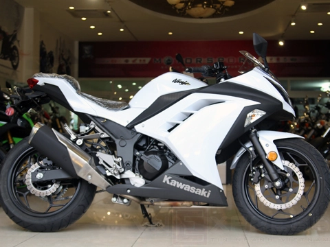  kawasaki ninja 300 2013 đầu tiên về việt nam - 1