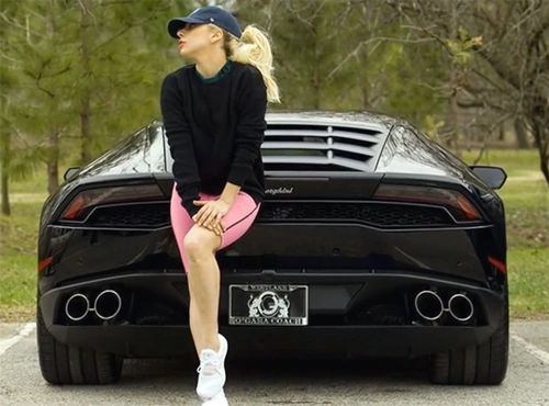  lady gaga lái lamborghini huracan đi diễn - 1