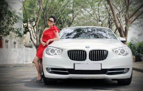  người mẫu bmw 535i gt ở sài gòn - 1