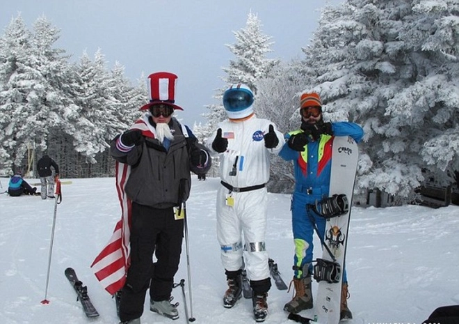 Những hình ảnh hài hước về du khách đi trượt tuyết - 8