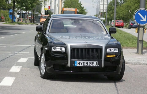  rolls-royce ghost sẽ sở hữu công nghệ mới nhất - 1